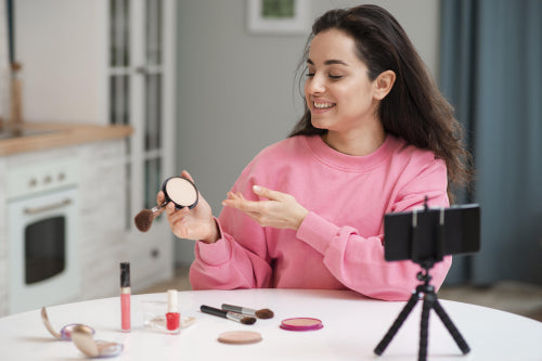 Instagram Beauty Influencers Focus on Ingredient Transparency