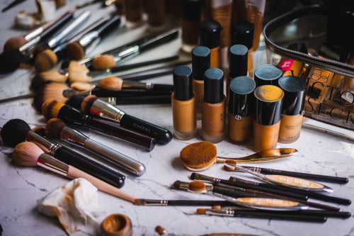 Long-Lasting Organic Makeup Solutions for Busy Professionals