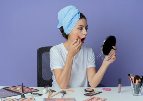 How to Choose Clean Makeup That Still Lasts All Day