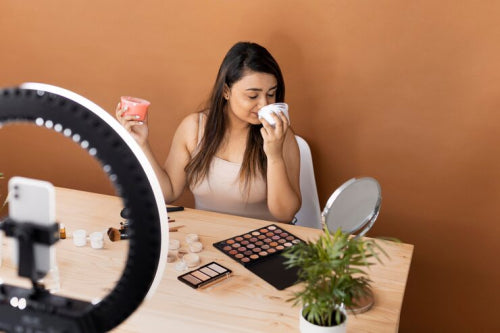 How Social Media is Shaping the Future of Organic Makeup