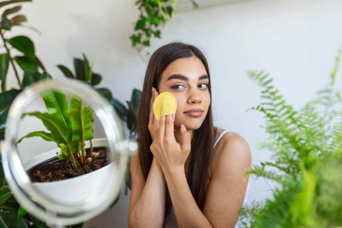 Why Organic Makeup Is a Must for Sensitive Skin: Benefits and Tips