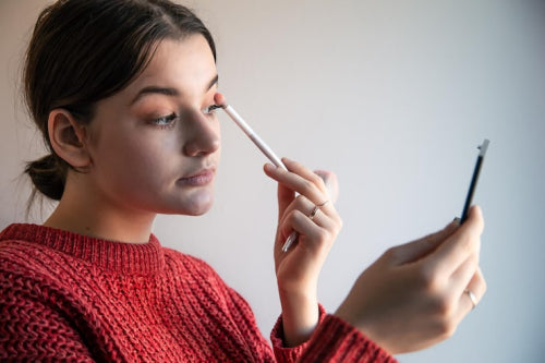 The Best Makeup Choices for Sensitive Eyes